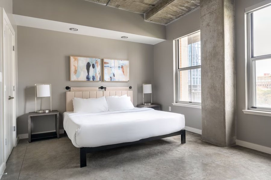 Kasa Downtown Austin — Guest room