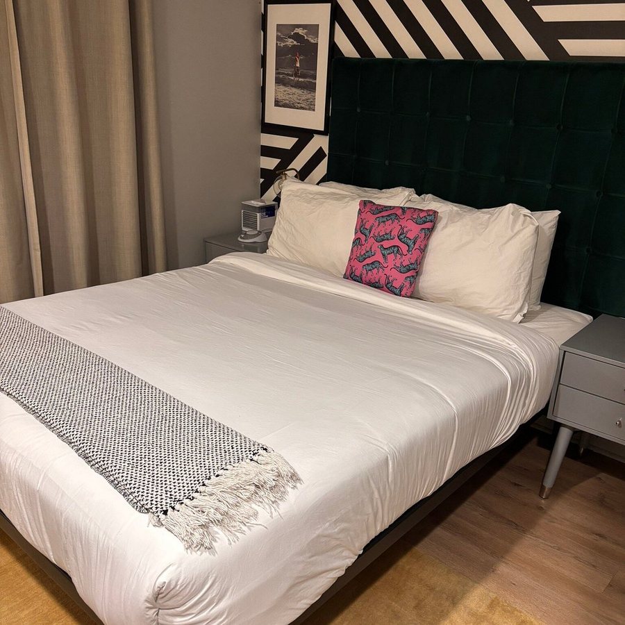 Kasa Edison House Charlotte — Guest room