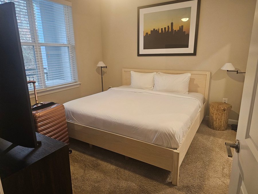 Kasa FreeMoreWest Charlotte — Guest room