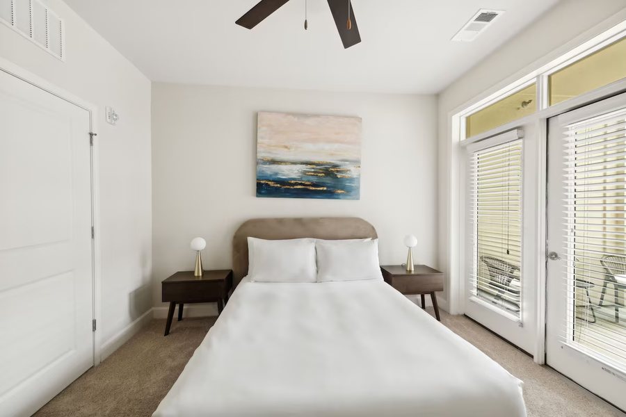 Kasa Village District Raleigh — Guest room