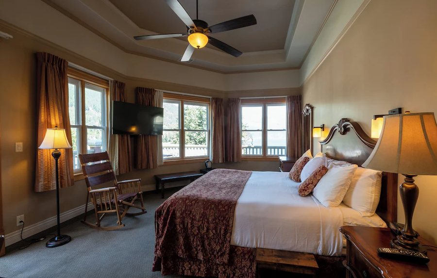 Kaslo Hotel — Guest room