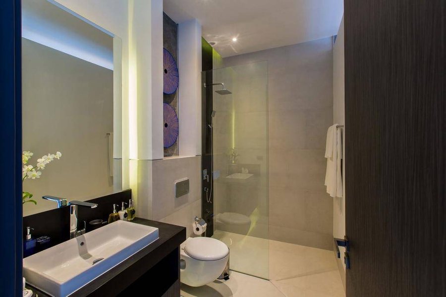 Kata Sea View Villas — Bathroom
