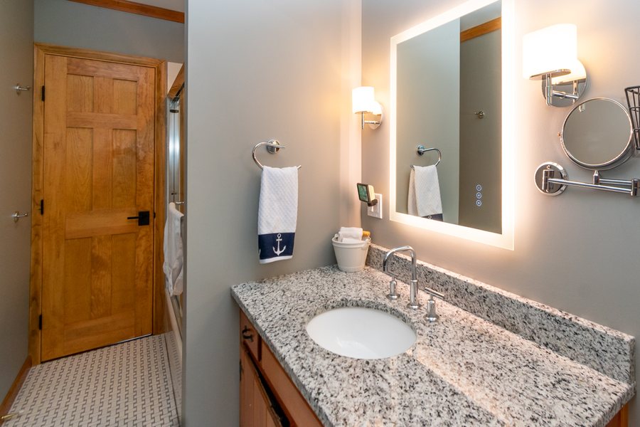 Kathy s Resort and Cottages — Bathroom