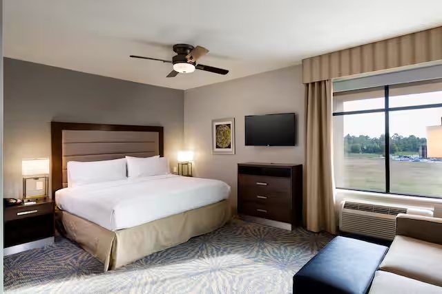 Katy Lake RV Resort — Guest room