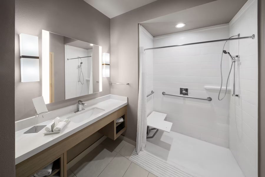 Katy s Inn — Bathroom