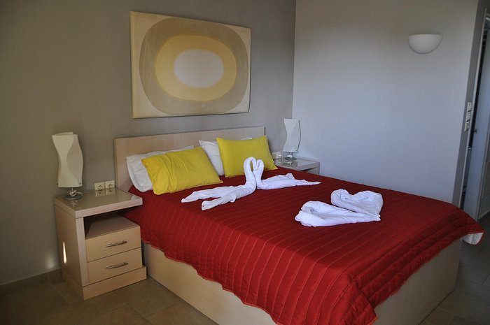 Kavos Hotel — Guest room
