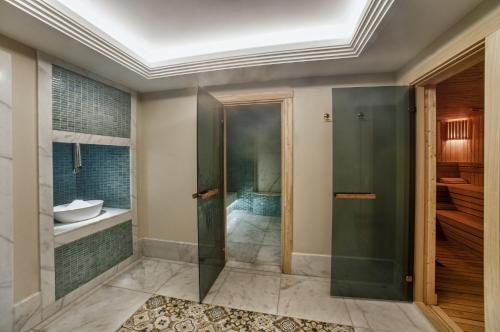 Kaya Istanbul Fair Convention Istanbul — Bathroom