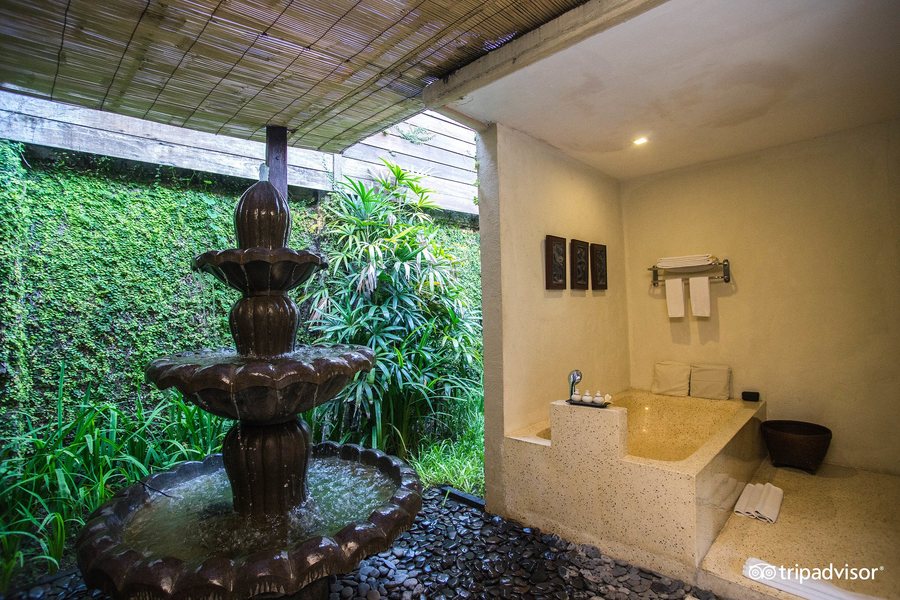 Kayumanis Sanur Private Villa Spa — Bathroom