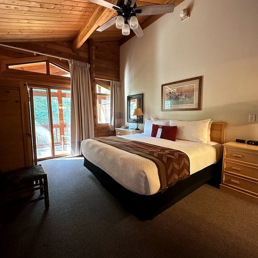 Kenai Riverside Lodge — Guest room