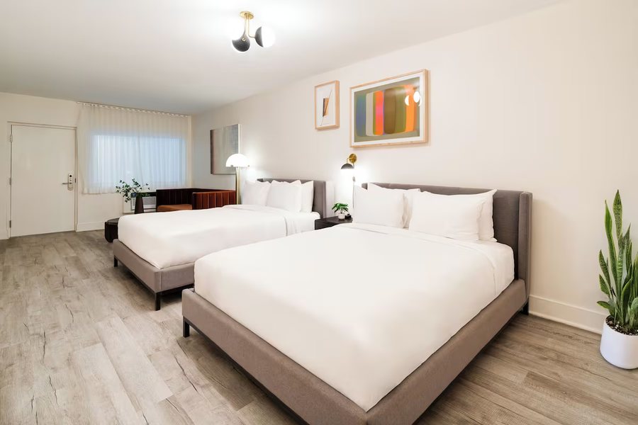 Kenmore Village Hotel — Guest room