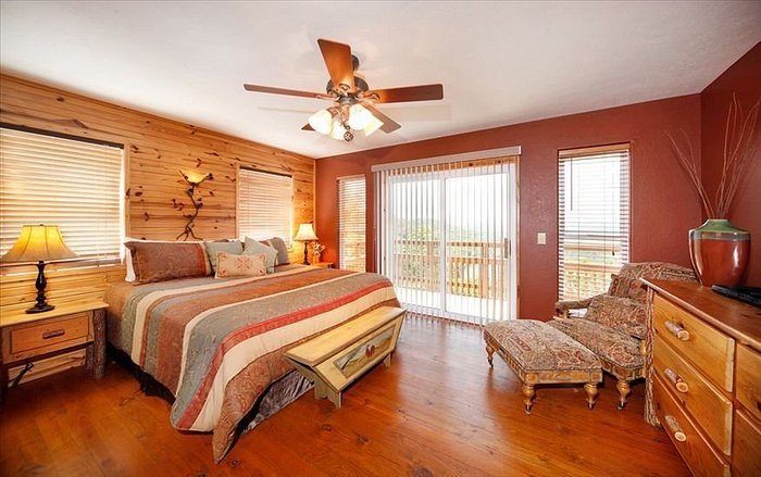 Kettle Campground — Guest room