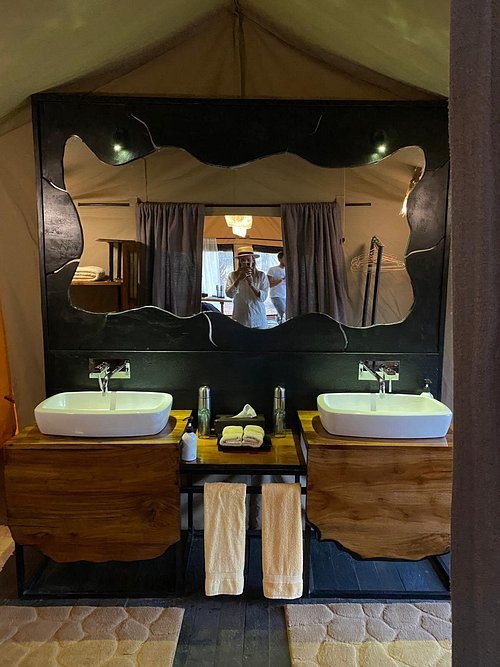 Kichuguu Camp — Bathroom