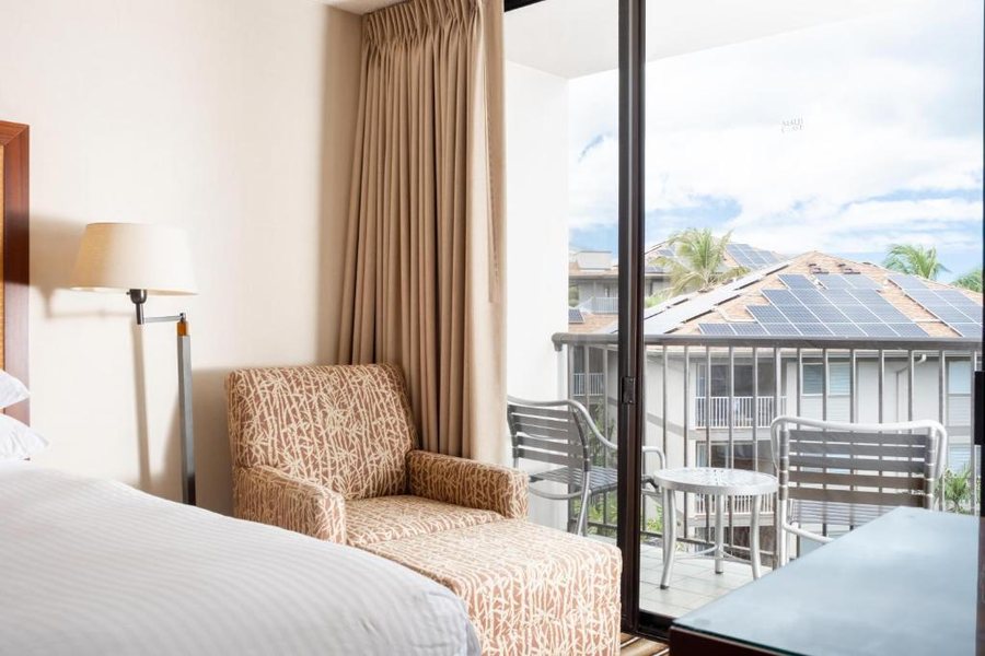 Kihei Resort — Guest room