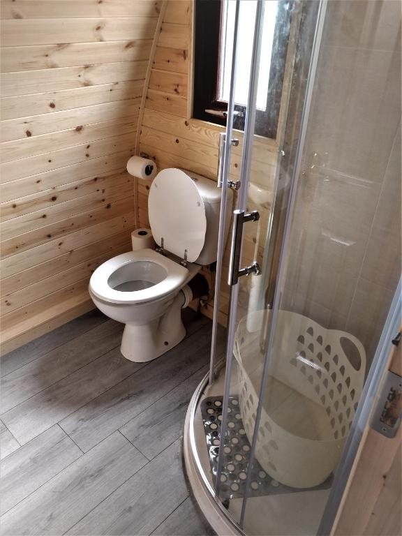Kilmahon House Guest Accomodations — Bathroom