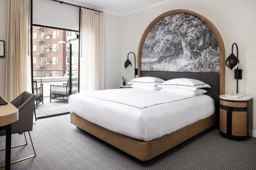 Kimpton Cottonwood Hotel — Guest room