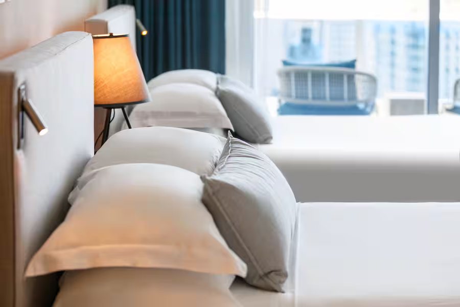 Kimpton Epic Hotel by IHG Miami Florida — Guest room