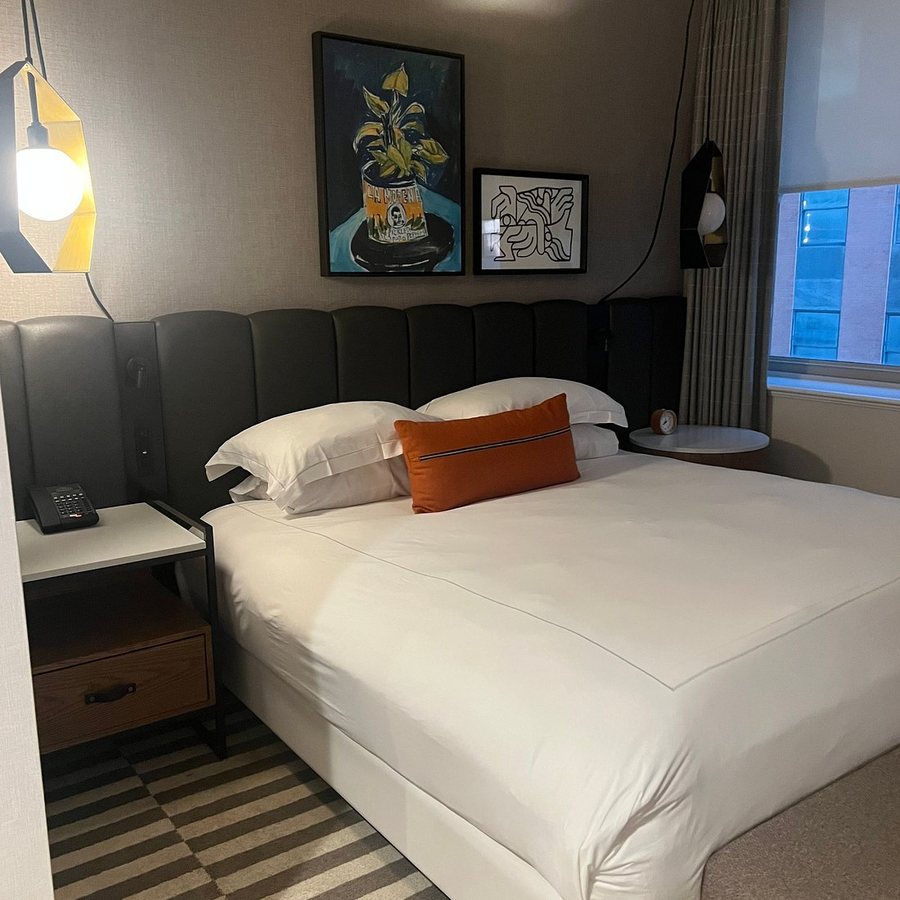 Kimpton Harper Hotel by IHG — Guest room