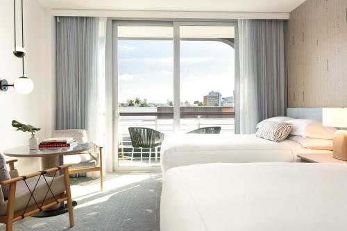 Kimpton Hotel Palomar South Beach Miami Beach Florida — Guest room