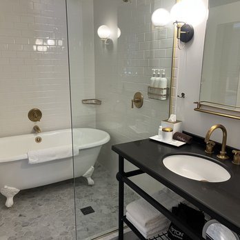 Kimpton Palladian Hotel by IHG — Bathroom