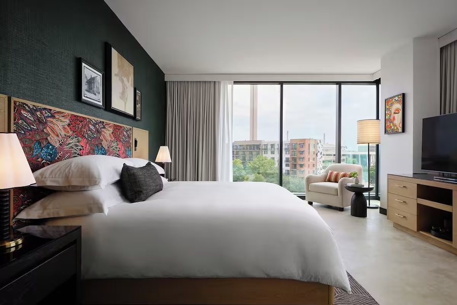 Kimpton Santo San Antonio Riverwalk By IHG — Guest room