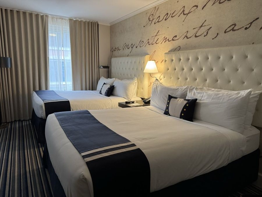 Kimpton The George — Guest room