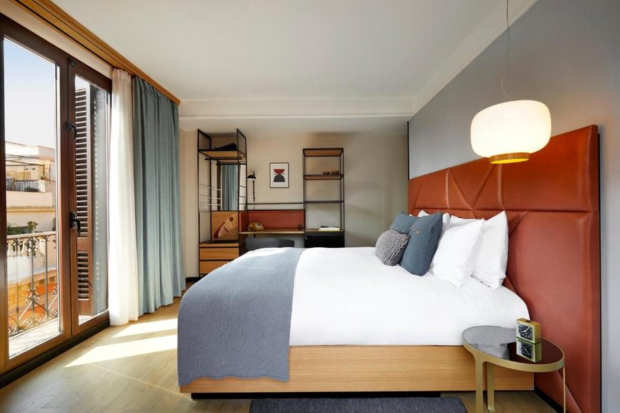 Kimpton Vividora Hotel By IHG Barcelona Catalonia — Guest room
