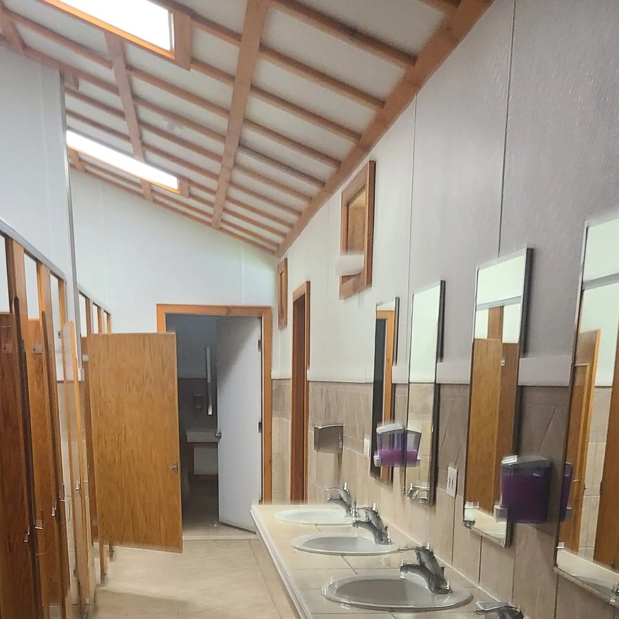 King Phillips Campground Resort — Bathroom