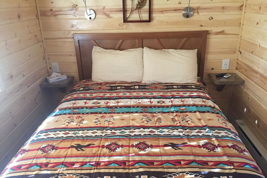 Kingman KOA — Guest room