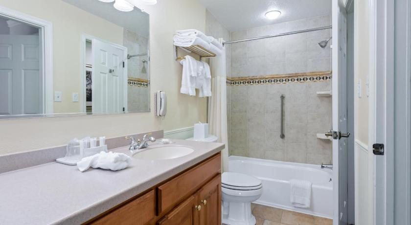 Kingsmill Resort — Bathroom