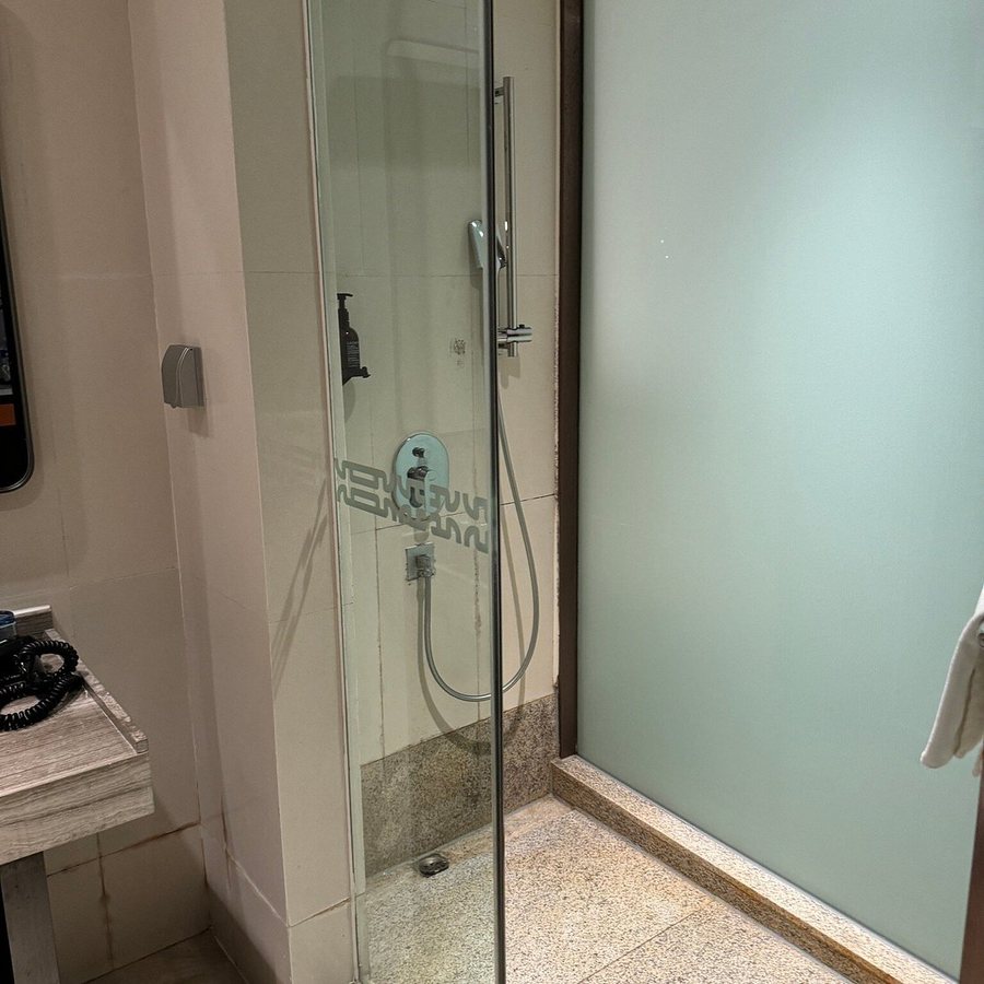 Kingtown Riverside Hotel Plaza Shanghai — Bathroom