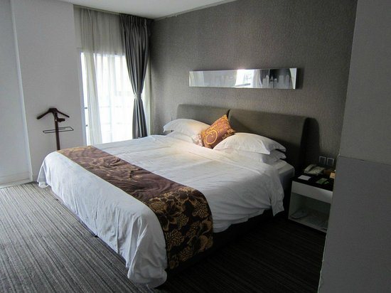 Kingtown Riverside Hotel Plaza Shanghai — Guest room