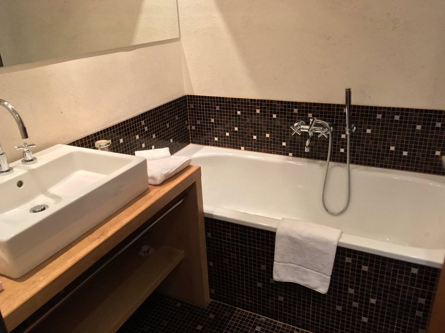 Kitzhof Inn — Bathroom