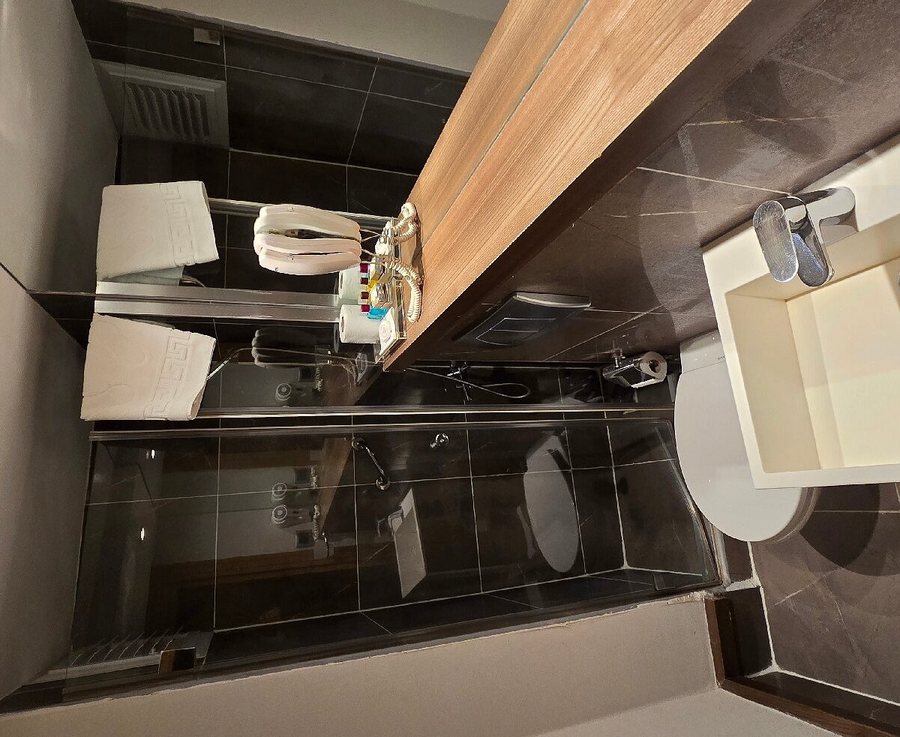 Klas Hotel Istanbul — Bathroom