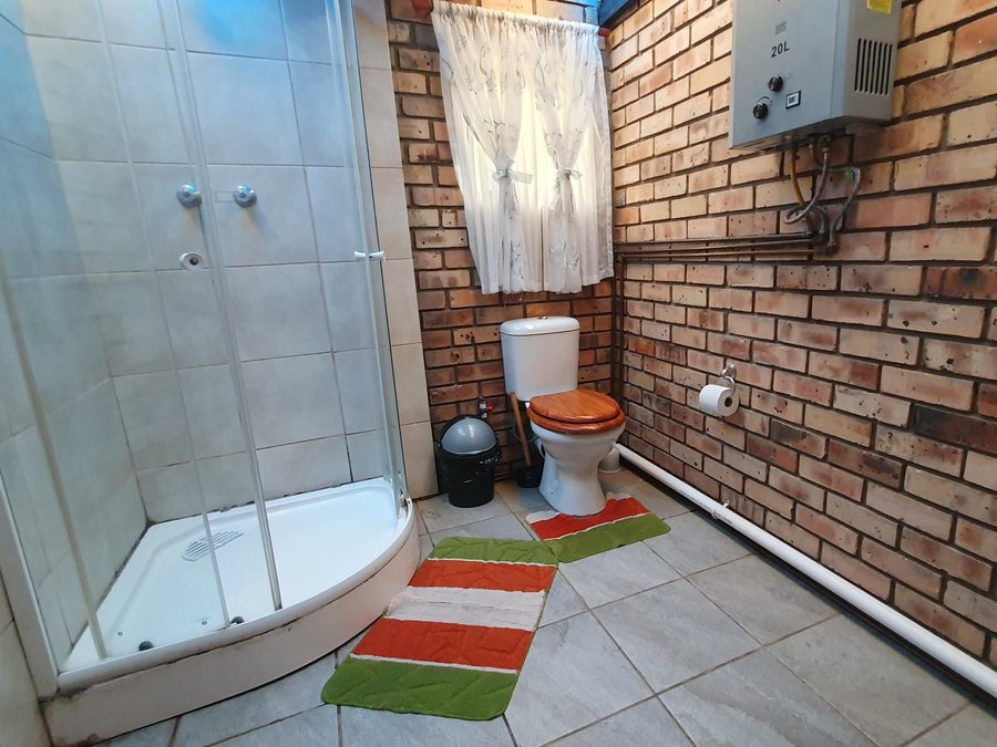 Klip River Country Estate — Bathroom