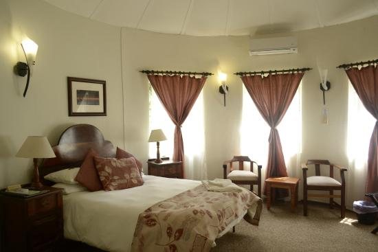 Klip River Country Estate — Guest room
