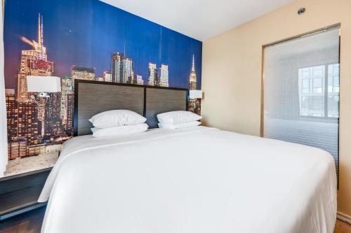 Knights Inn Brooklyn Sunset Park — Guest room