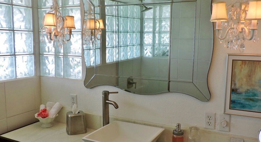 Knolle Farm and Ranch Bed Barn and Breakfast — Bathroom