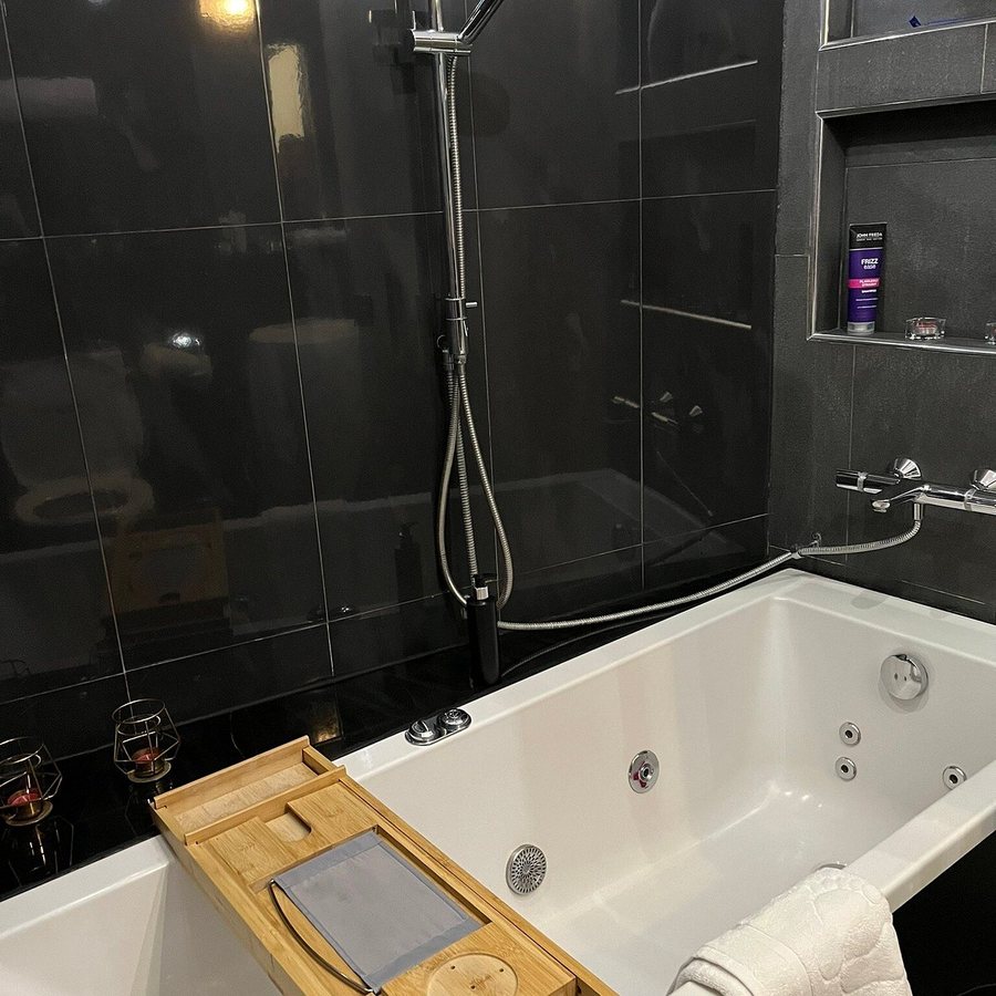 Komorowski Luxury Guest Rooms — Bathroom