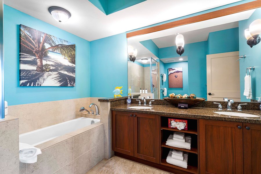 Kona Bali Kai — Bathroom