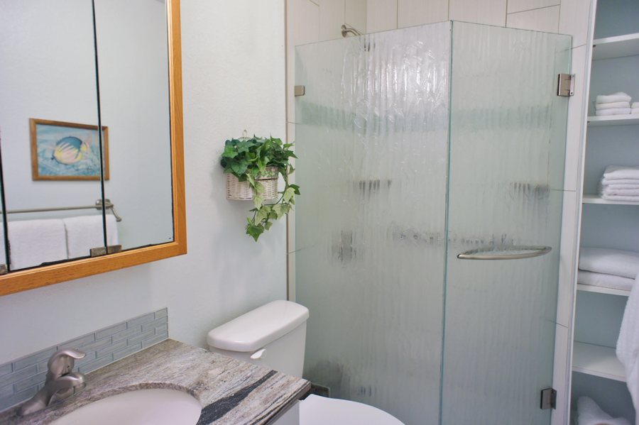 Kona Reef A Raintree Vacation Club Resort — Bathroom