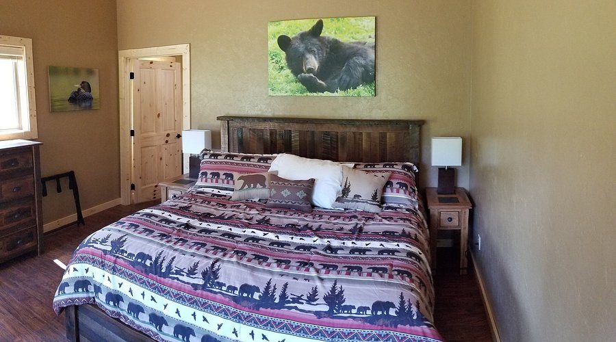 Kootenai River Campground — Guest room