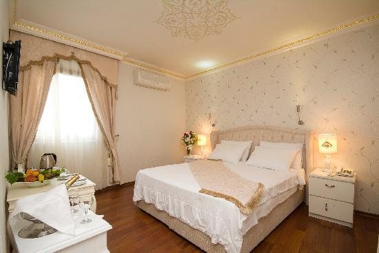 Kupeli Palace Hotel Istanbul — Guest room
