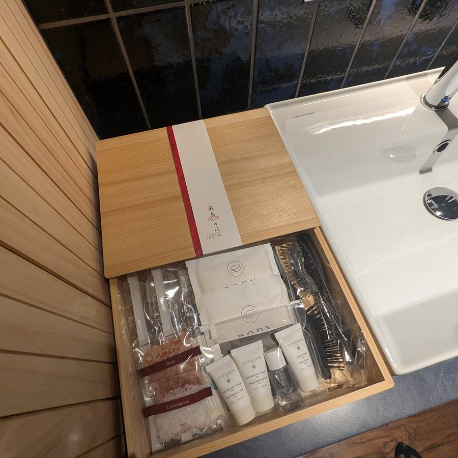 Kurayado Iroha — Bathroom