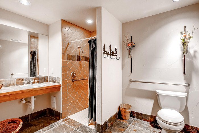 Kutuk Condominiums — Bathroom