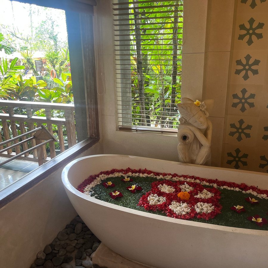 Kuwarasan A Pramana Experience Ubud — Bathroom