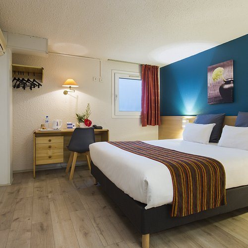 Kyriad Design Enzo Montlucon — Guest room