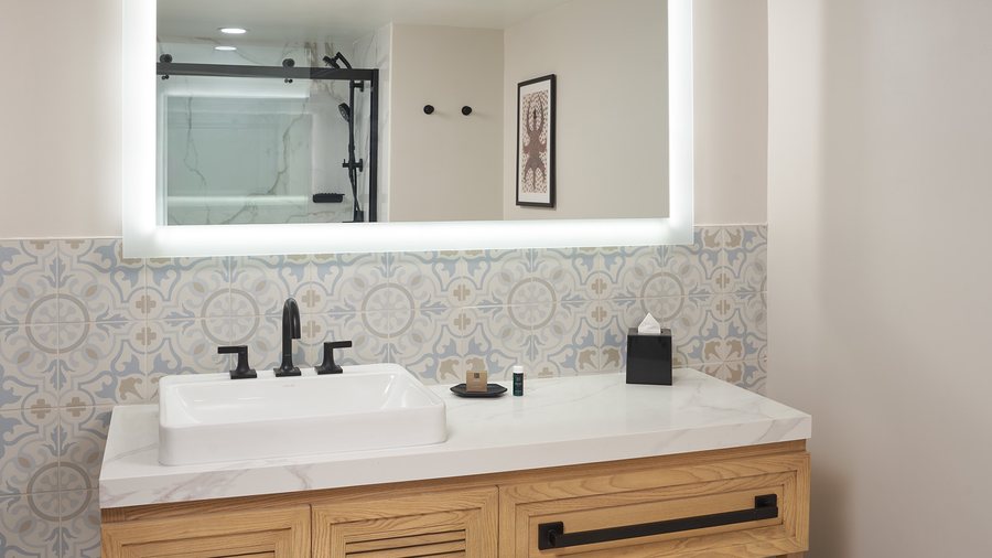 La Botanica Hotel — Bathroom