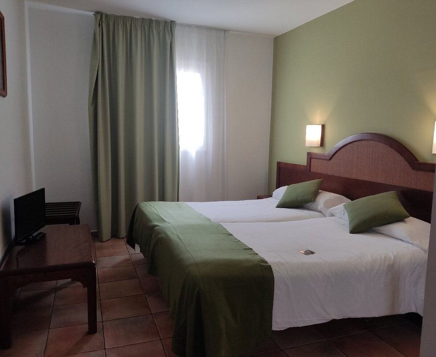 La Caleta — Guest room