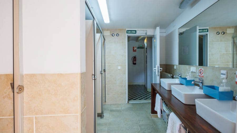 La Casa de la Abuela — Bathroom