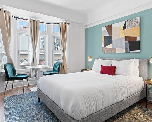 La Monarca Hotel — Guest room